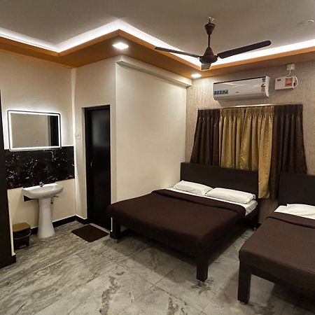 Rmc Travellers Inn Chennai Bagian luar foto