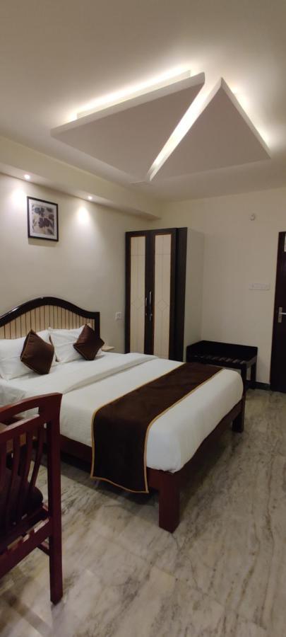 Rmc Travellers Inn Chennai Bagian luar foto