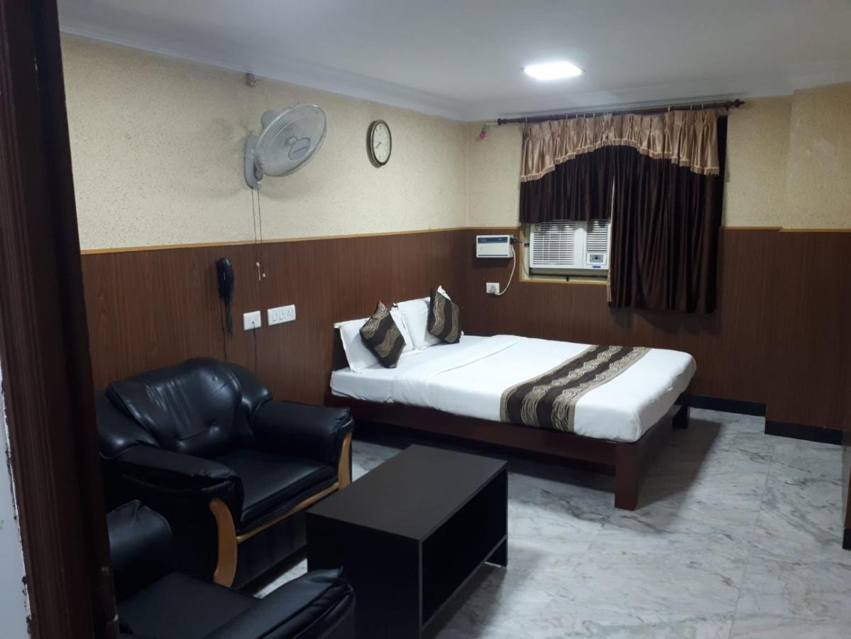 Rmc Travellers Inn Chennai Bagian luar foto