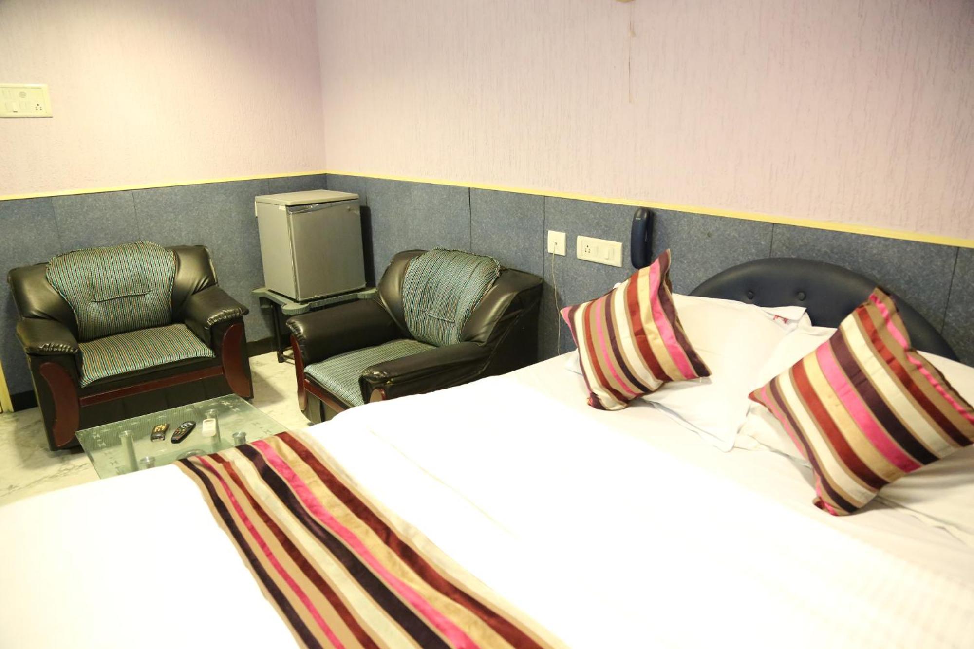Rmc Travellers Inn Chennai Ruang foto