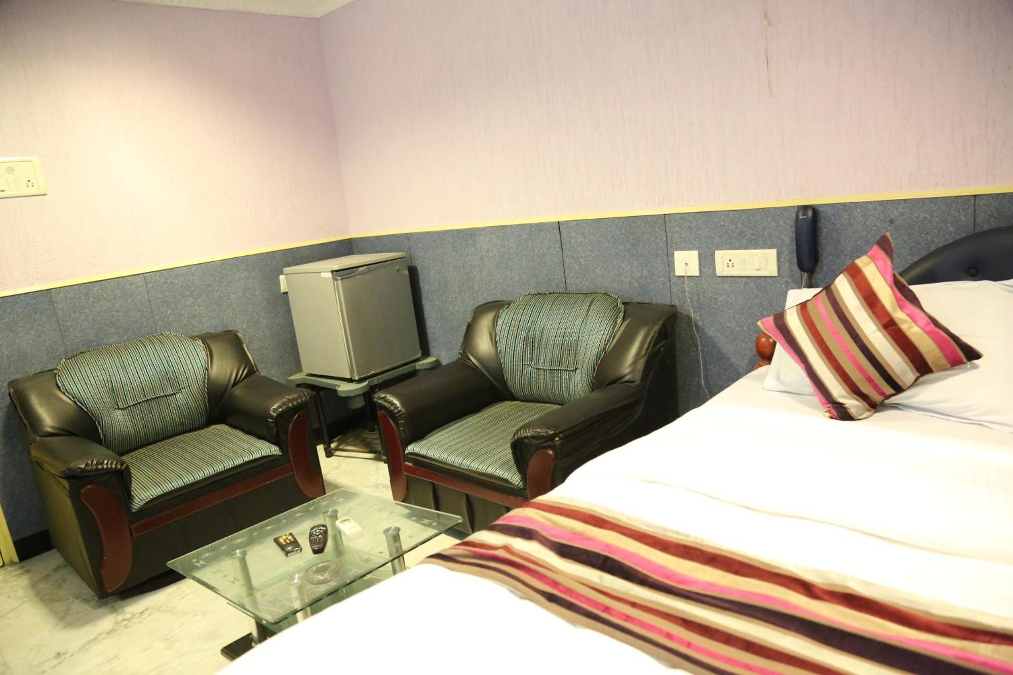 Rmc Travellers Inn Chennai Ruang foto