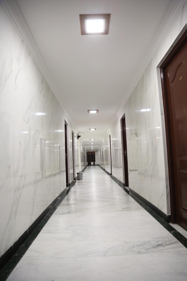 Rmc Travellers Inn Chennai Bagian luar foto