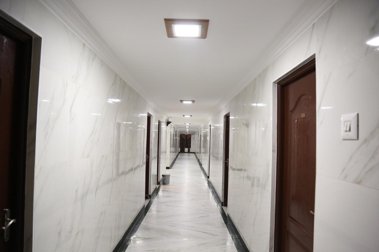 Rmc Travellers Inn Chennai Bagian luar foto