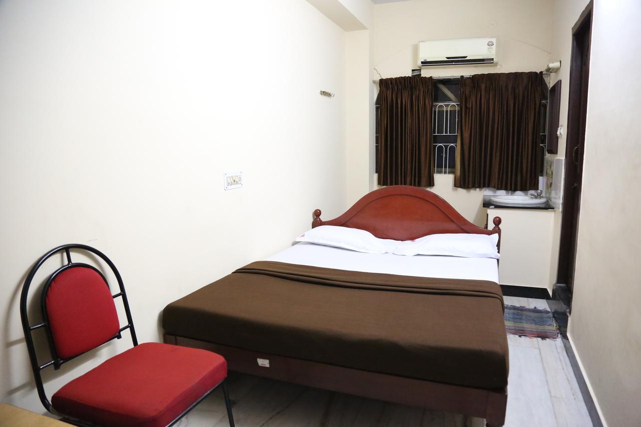 Rmc Travellers Inn Chennai Bagian luar foto
